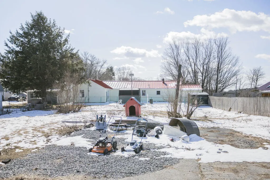 27 Windsor Street Randolph ME 04346