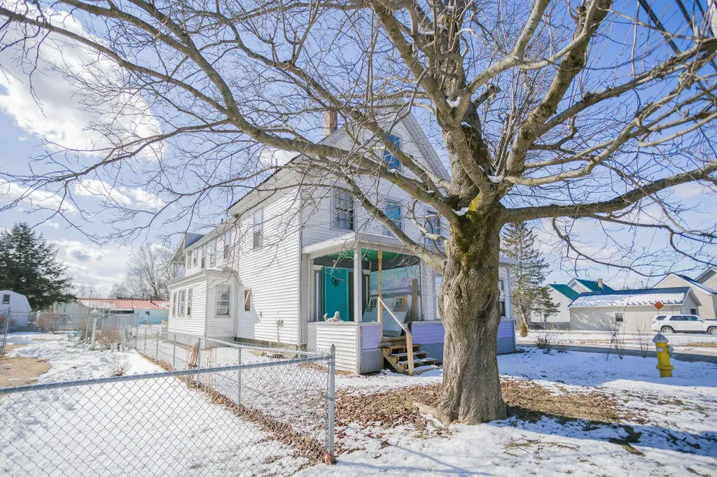 27 Windsor Street Randolph ME 04346