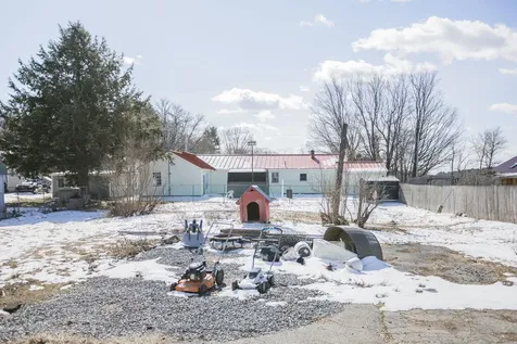 27 Windsor Street Randolph ME 04346