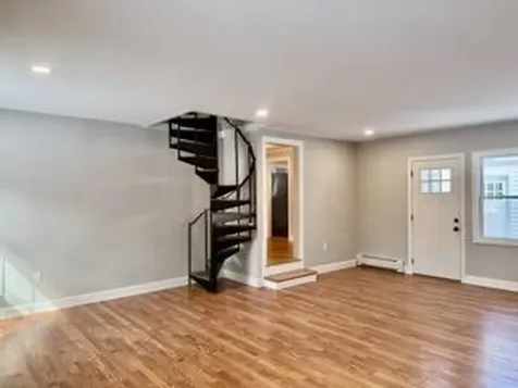 6 Newland Avenue Waterville ME 04901