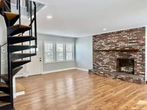 6 Newland Avenue Waterville ME 04901