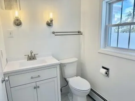 6 Newland Avenue Waterville ME 04901
