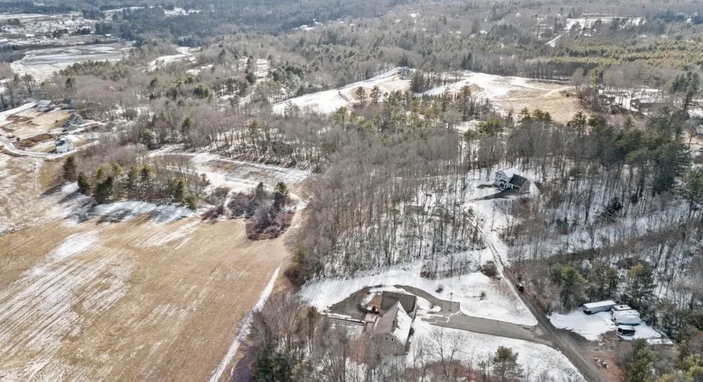 014-17-J01 Mimi Lane Windham ME 04062