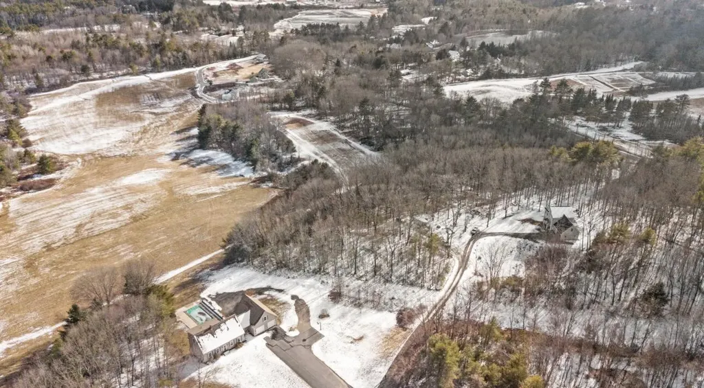 014-17-J01 Mimi Lane Windham ME 04062