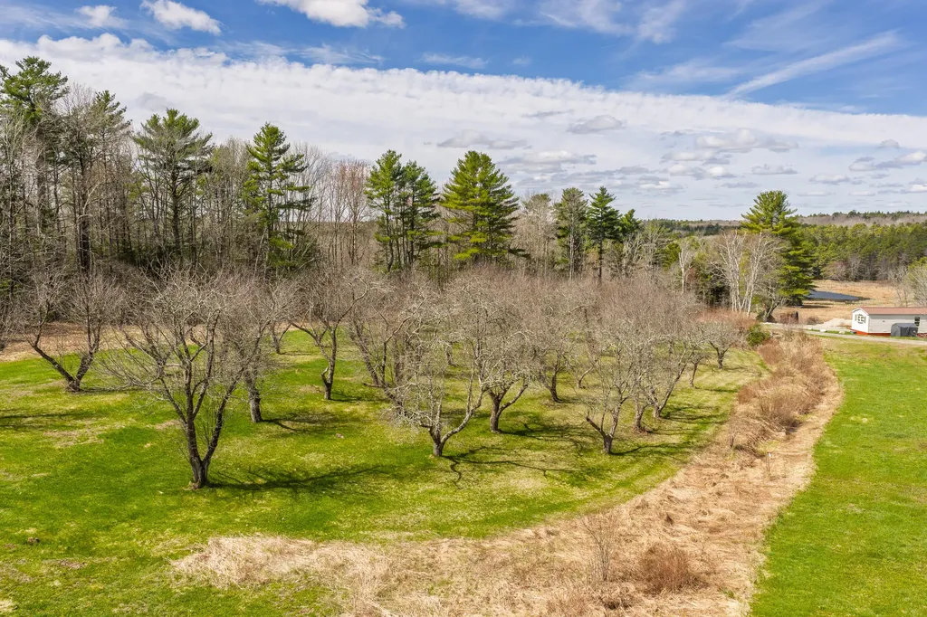 704 Gardiner Road Wiscasset ME 04578