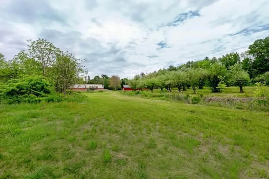 704 Gardiner Road Wiscasset ME 04578