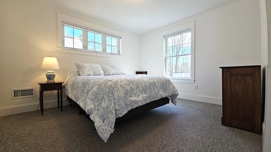 15 Webhannet Place Kennebunk ME 04043