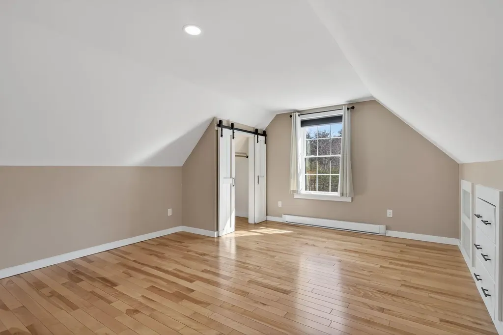 12 W 2nd Street North Berwick ME 03906