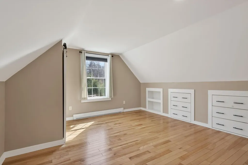 12 W 2nd Street North Berwick ME 03906
