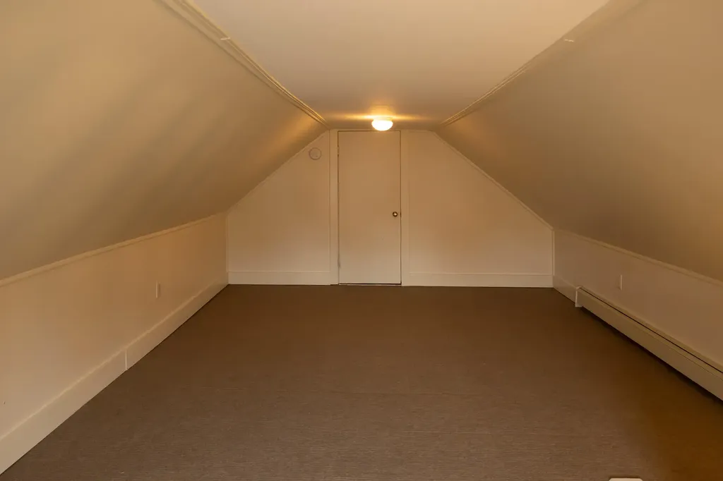 82 Oakland Street Waterville ME 04901