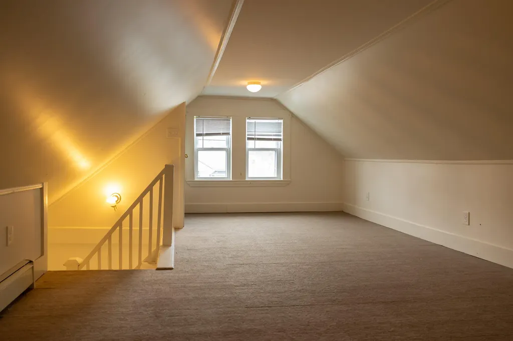 82 Oakland Street Waterville ME 04901