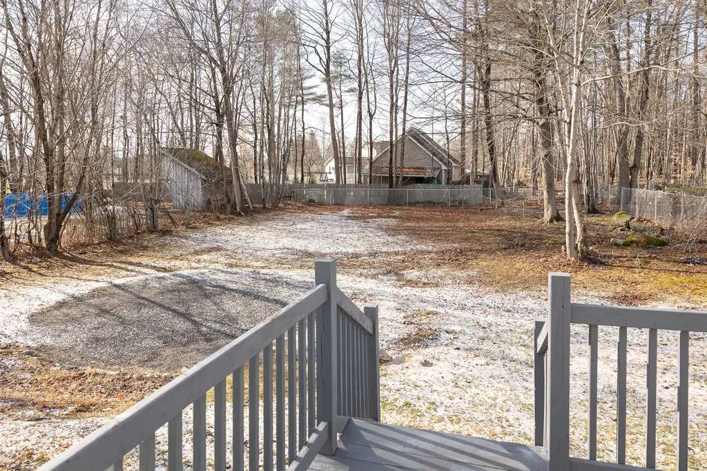 82 Oakland Street Waterville ME 04901