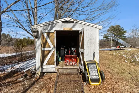 823 North Road North Yarmouth ME 04097