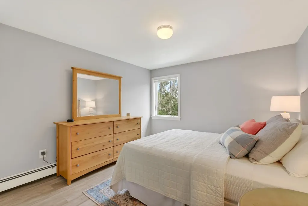 69 Hardy Road Falmouth ME 04105