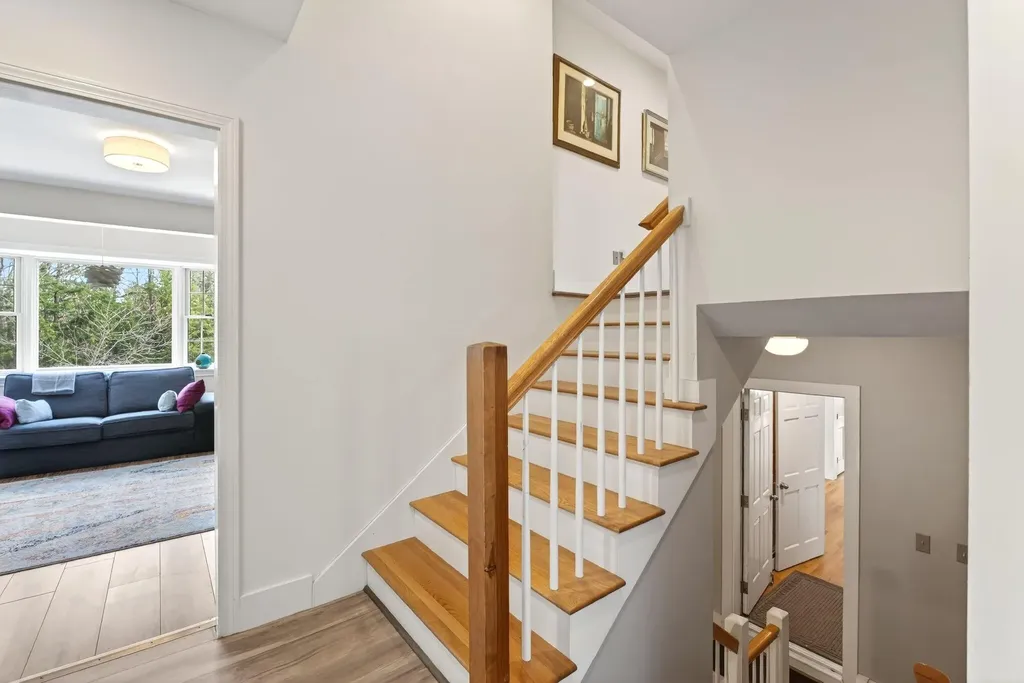 69 Hardy Road Falmouth ME 04105