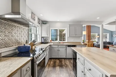 69 Hardy Road Falmouth ME 04105