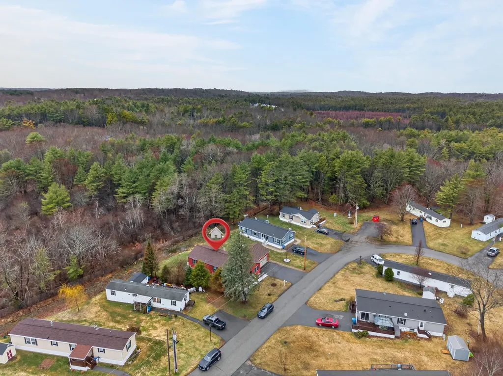 33 Sandalwood Circle Kittery ME 03904