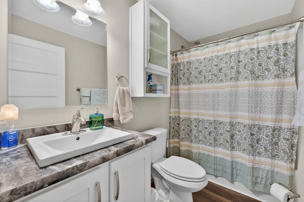 33 Sandalwood Circle Kittery ME 03904
