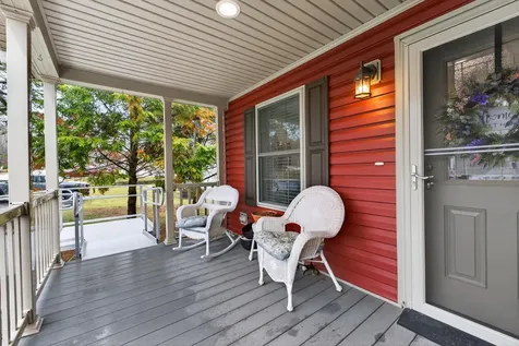 33 Sandalwood Circle Kittery ME 03904