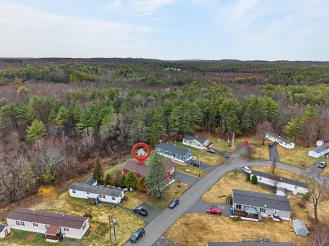 33 Sandalwood Circle Kittery ME 03904