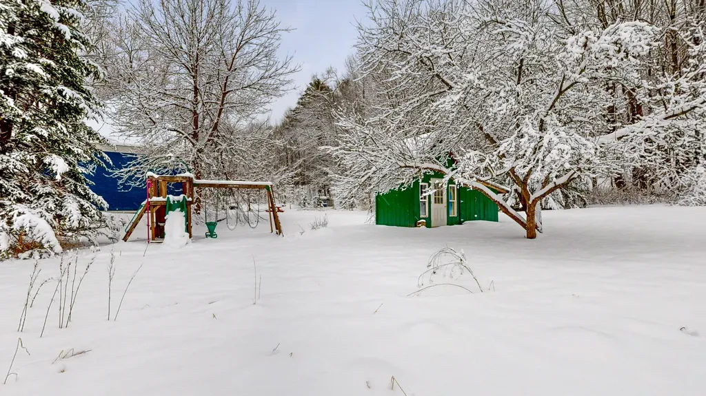 17 Turner Street Buckfield ME 04220
