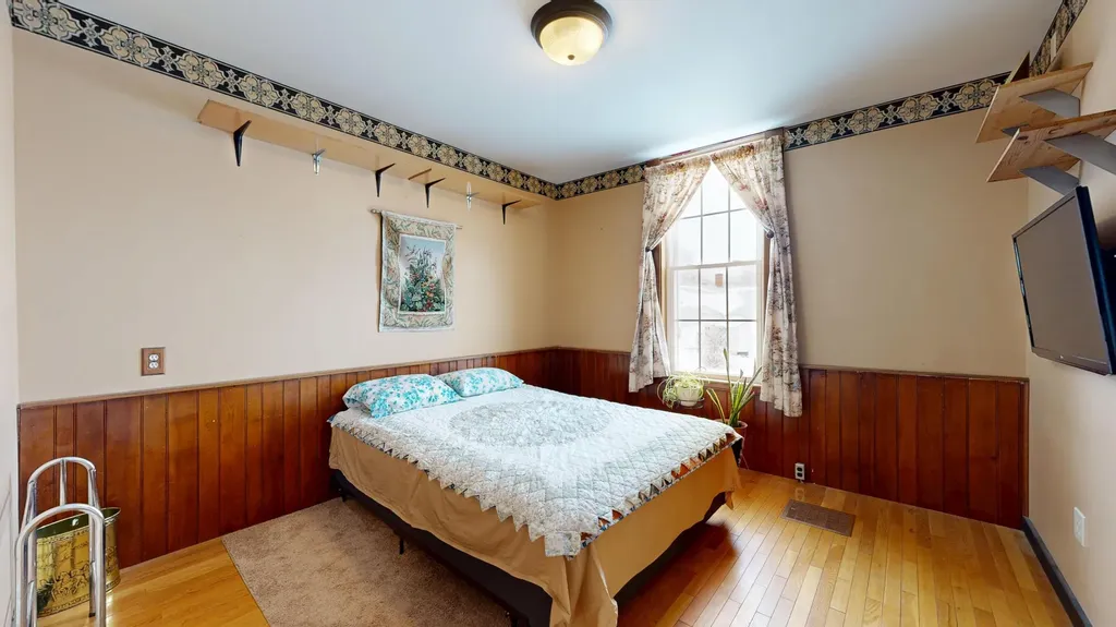 17 Turner Street Buckfield ME 04220