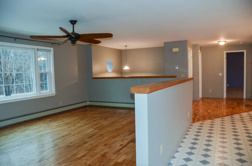 225 Mount Vernon Road Augusta ME 04330