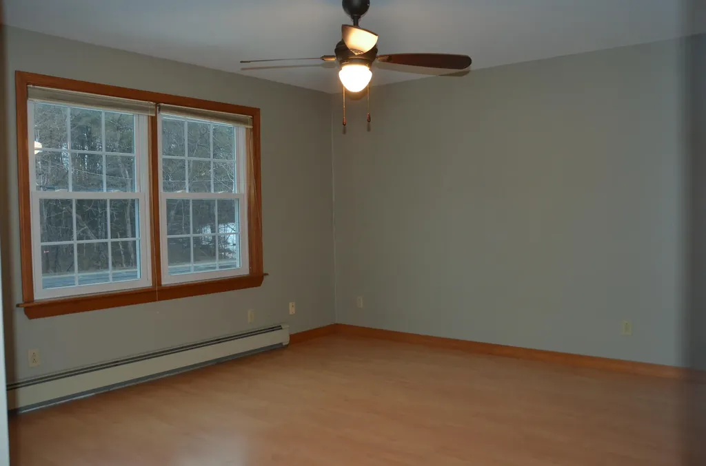 225 Mount Vernon Road Augusta ME 04330