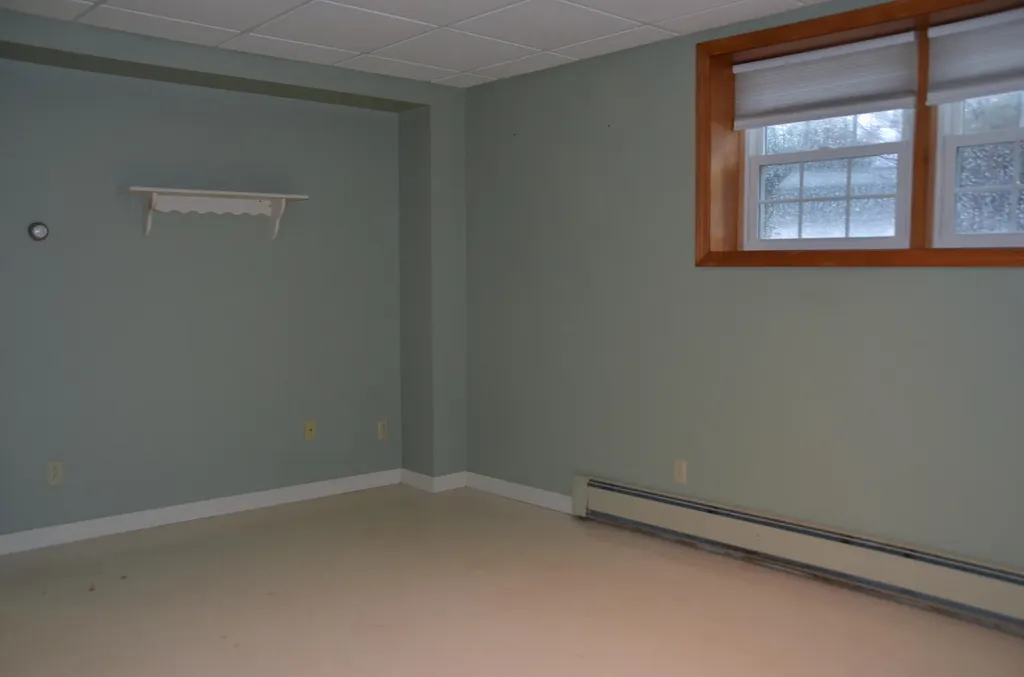 225 Mount Vernon Road Augusta ME 04330