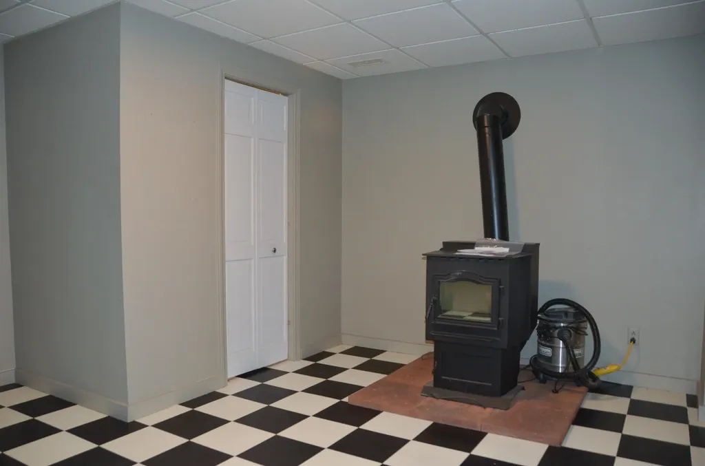 225 Mount Vernon Road Augusta ME 04330