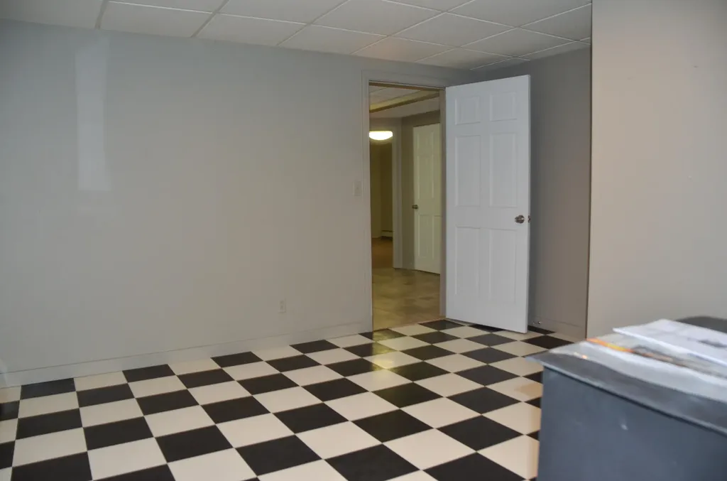 225 Mount Vernon Road Augusta ME 04330