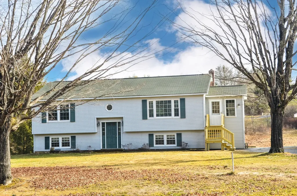 225 Mount Vernon Road Augusta ME 04330