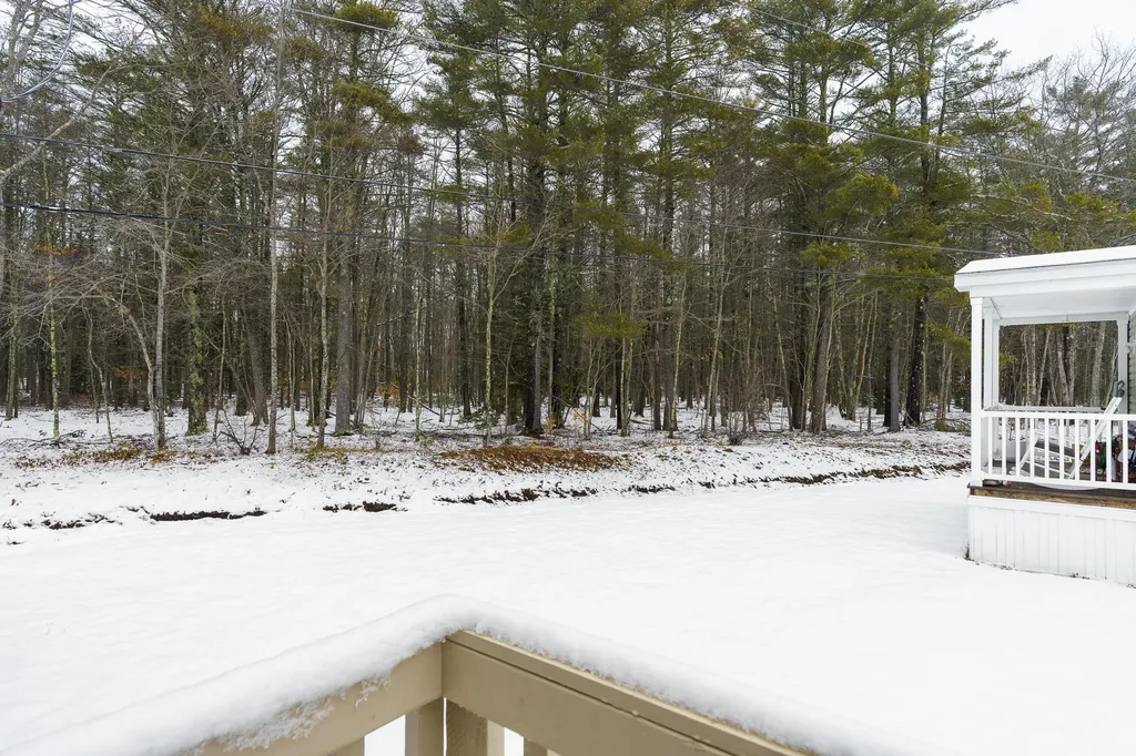 20 Elwell Lane Brunswick ME 04011