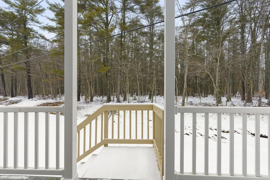 20 Elwell Lane Brunswick ME 04011