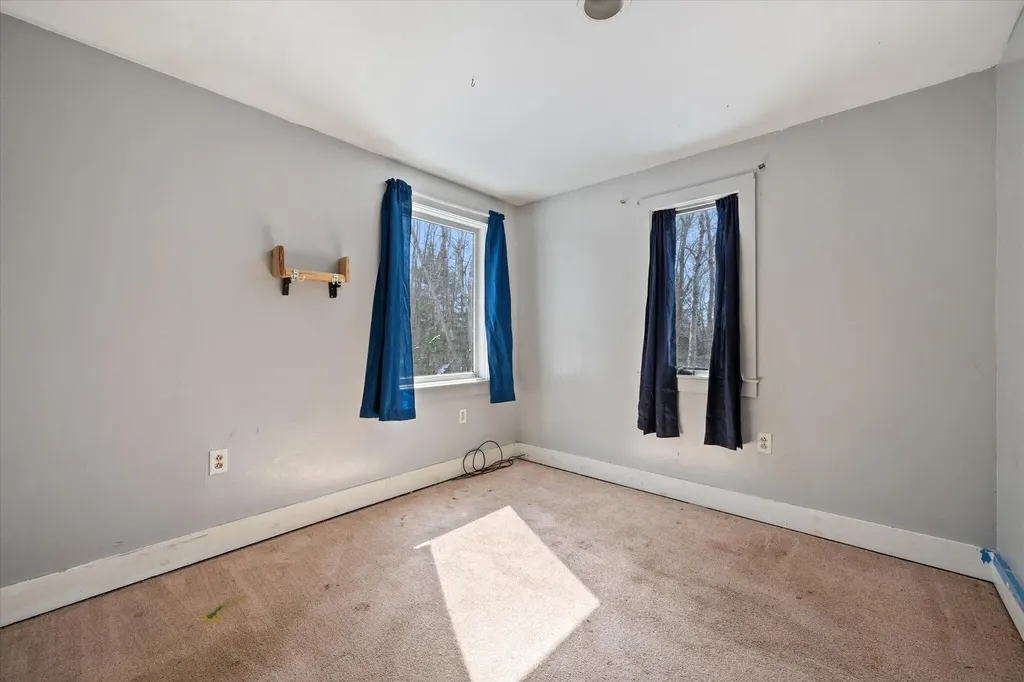 36 Mckinnon Road Bucksport ME 04416