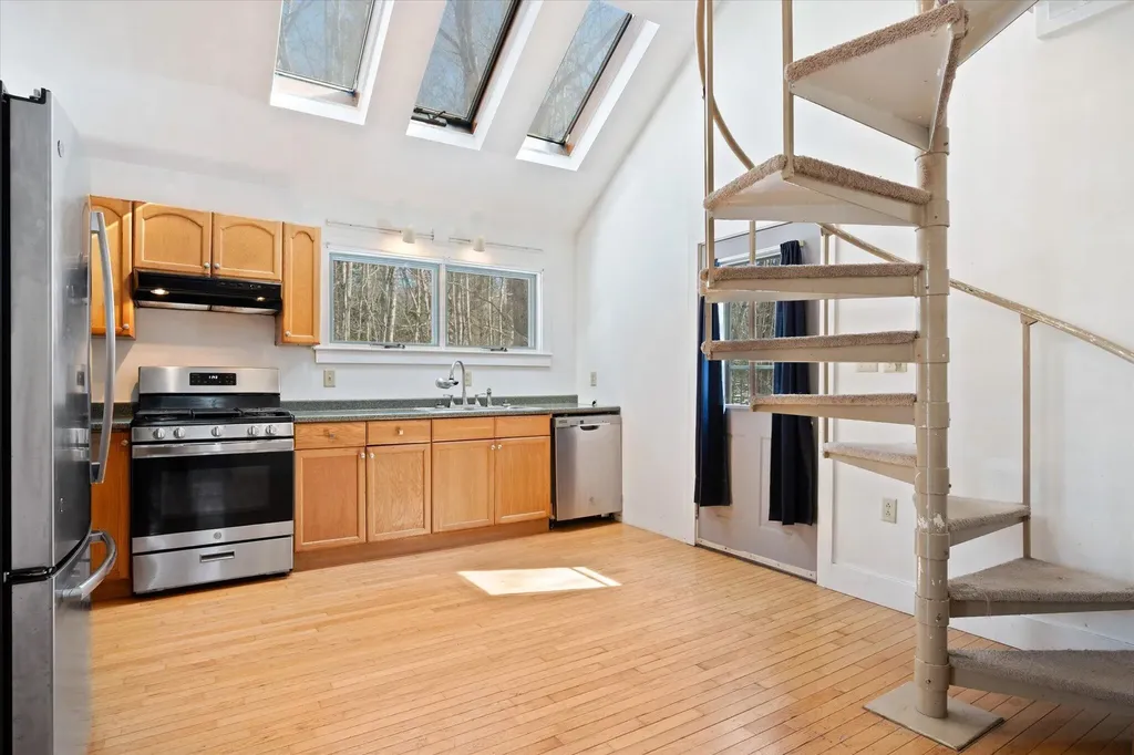 36 Mckinnon Road Bucksport ME 04416
