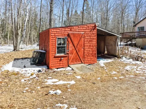 36 Mckinnon Road Bucksport ME 04416