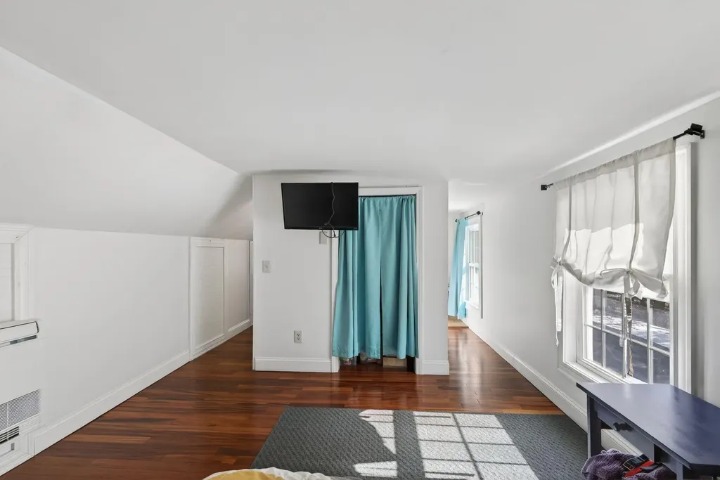 24 Solomon Drive Gorham ME 04038
