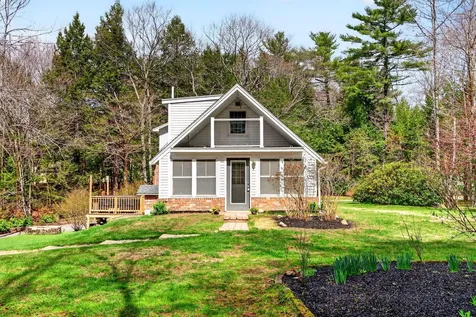 24 Solomon Drive Gorham ME 04038