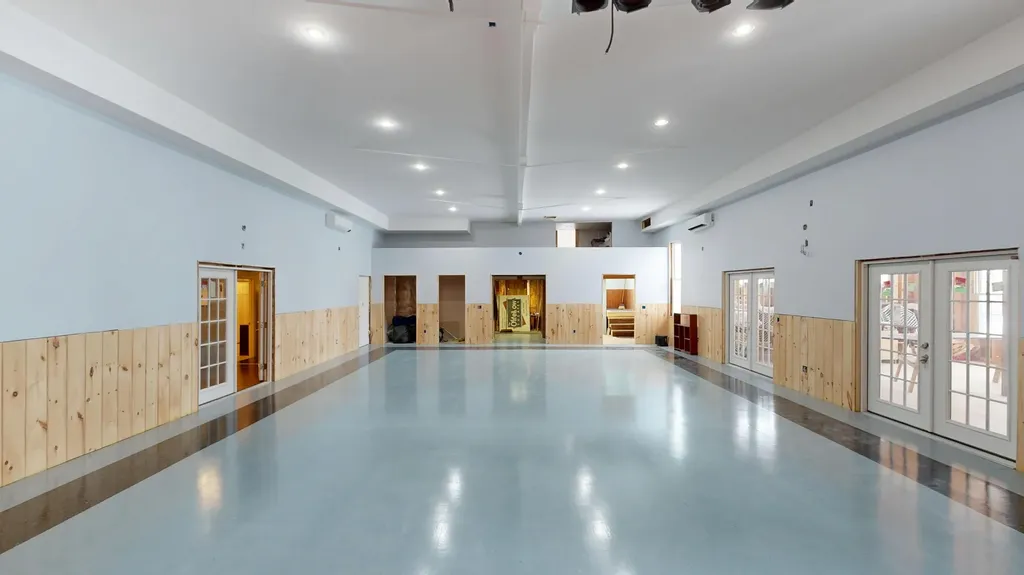 17 Turner Street Buckfield ME 04220