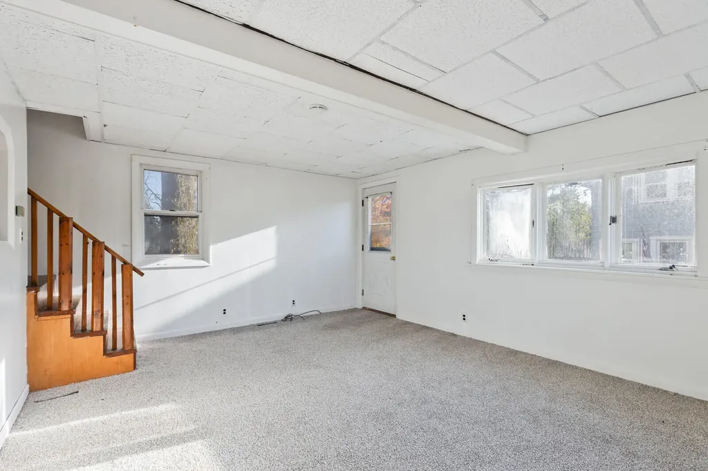 21 Water Street Clinton ME 04927