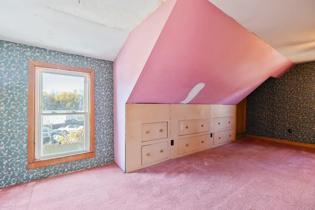 21 Water Street Clinton ME 04927
