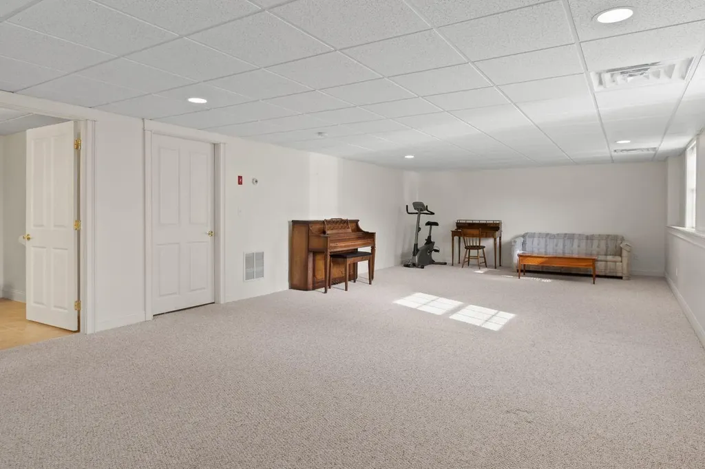 5 Torry Pine Drive Cumberland ME 04110