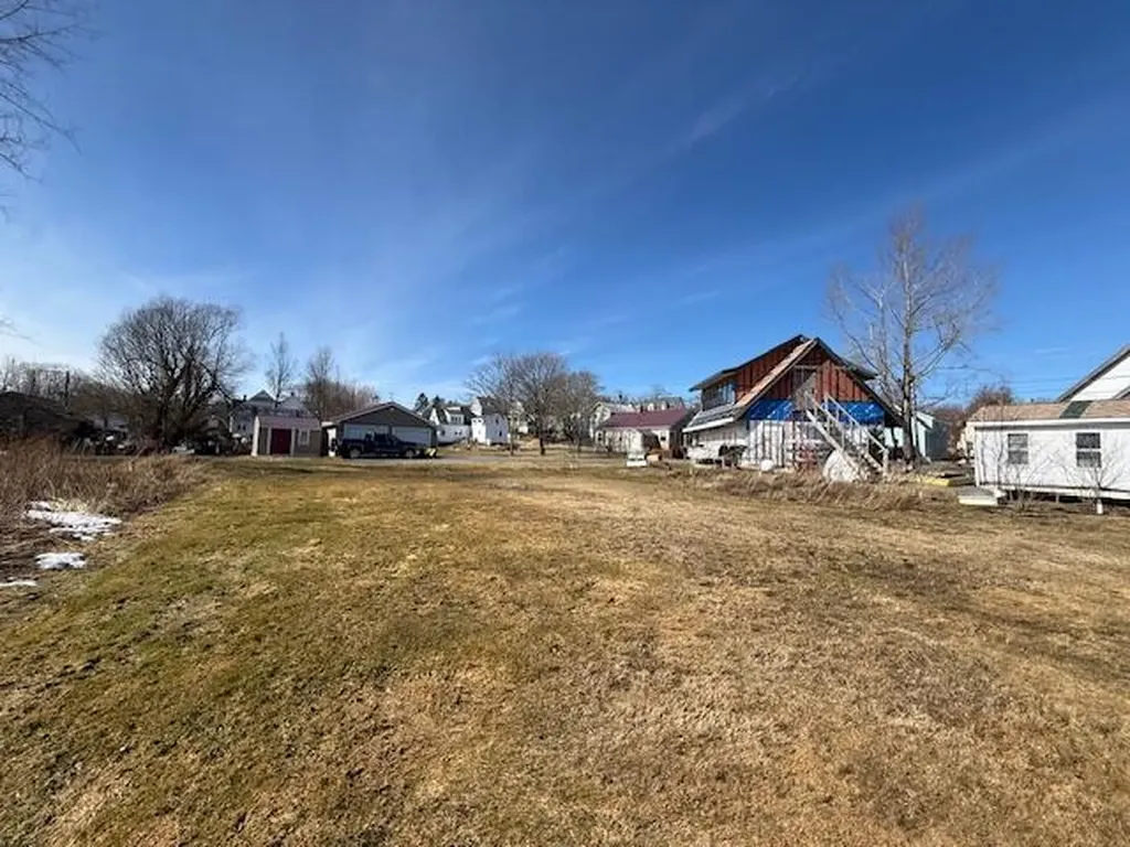53 Pleasant Street Lubec ME 04652