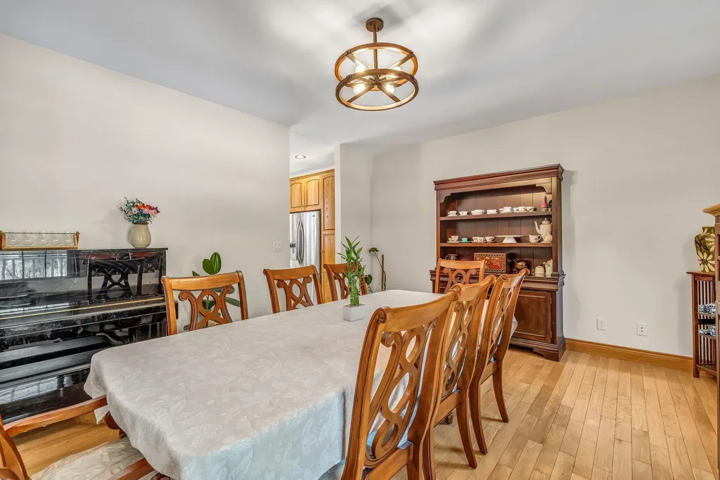 78 Sunset Boulevard Turner ME 04282