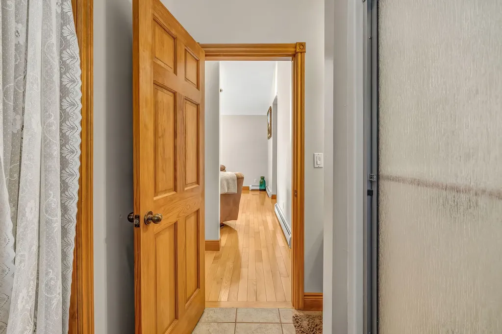 78 Sunset Boulevard Turner ME 04282