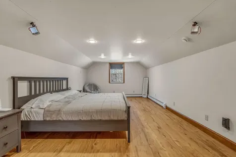 78 Sunset Boulevard Turner ME 04282
