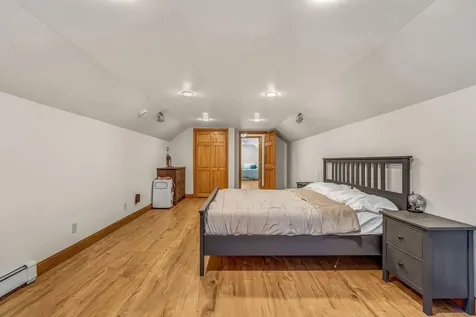 78 Sunset Boulevard Turner ME 04282