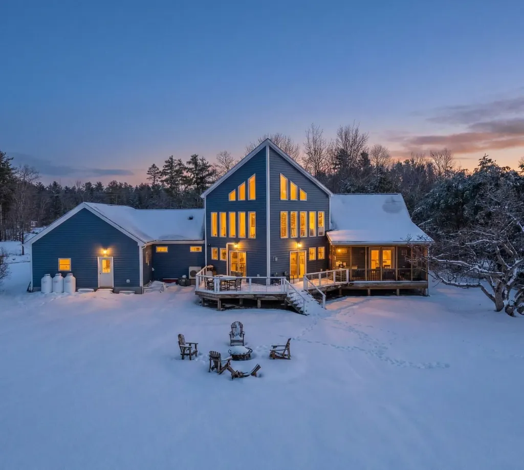 28 Fisher Road Holden ME 04429