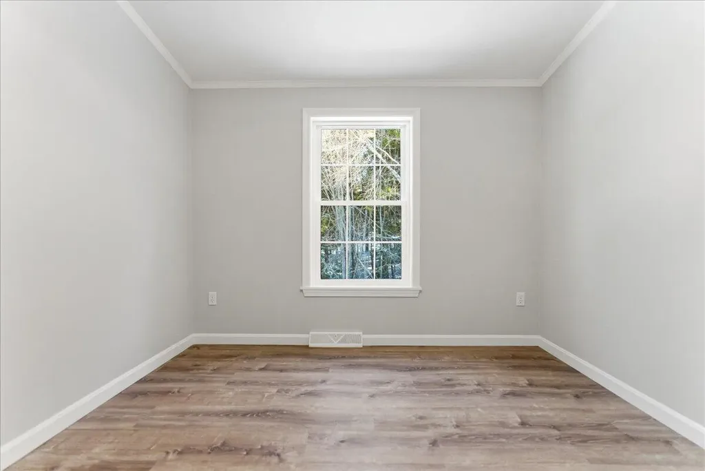 27 Meadow Lane Sabattus ME 04280